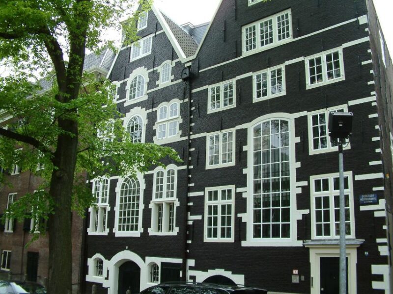 Amsterdam Old City Private Walking Tour - What to Expect from This Tour