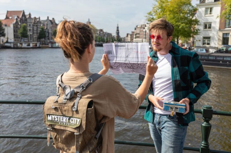Amsterdam: "Operation 45 " Treasure Hunt Walking Tour - The Value of This Tour