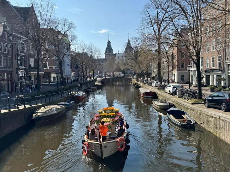 Amsterdam: Premium Tulip Boat Canal Tour - Who Is This Tour Best For?