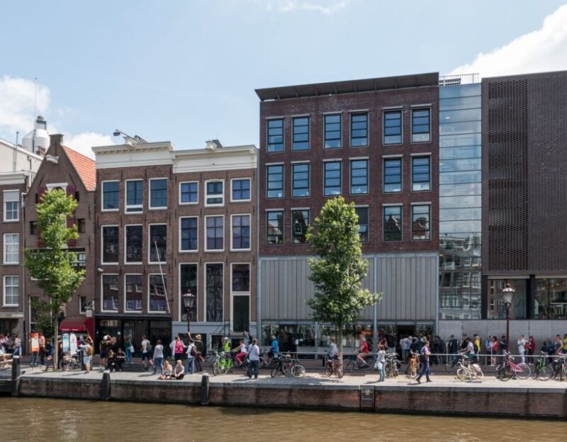 Amsterdam: Private Anne Frank and Jewish Quarter Tour - A Closer Look at the Amsterdam: Private Anne Frank and Jewish Quarter Tour
