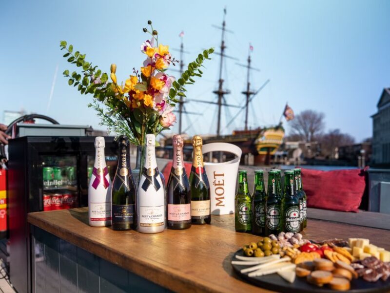 Amsterdam: Private Canal Cruise with Drinks and Snacks - FAQs