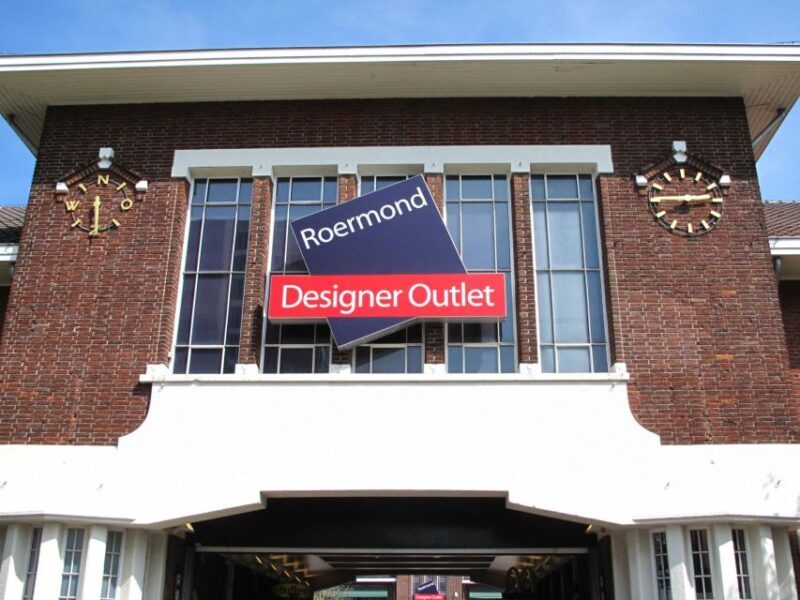 Amsterdam: Private Day Trip to Designer Outlet Roermond - Amsterdam: Private Day Trip to Designer Outlet Roermond
