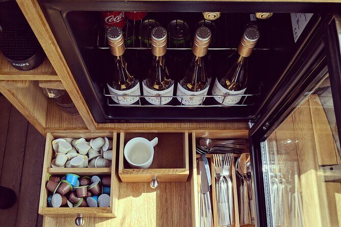 Amsterdam Private Dinner Cruise incl Drinks & 2-course Dinner 2hr - An Up-Close Look at the Experience