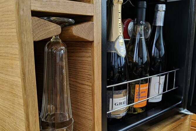 Amsterdam Private Dinner Cruise incl Drinks & 2-course Dinner 2hr - Who Should Consider This Tour?