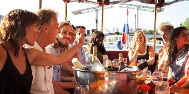 Amsterdam: Private Luxury Cruise with Pizza and Drinks - A Closer Look at the Experience