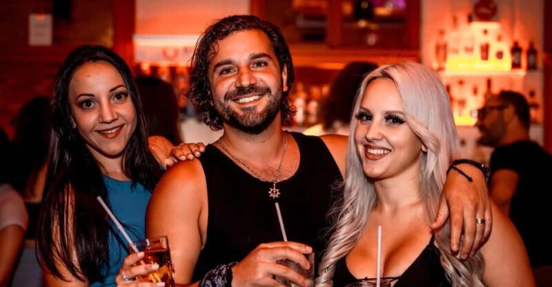 Amsterdam: Private Pub Crawl with VIP Club Entry and Shots - An In-Depth Look at the Amsterdam Private Pub Crawl