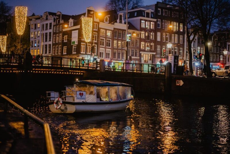 Amsterdam: Private Romantic Evening Boat Tour with Prosecco - Final Thoughts