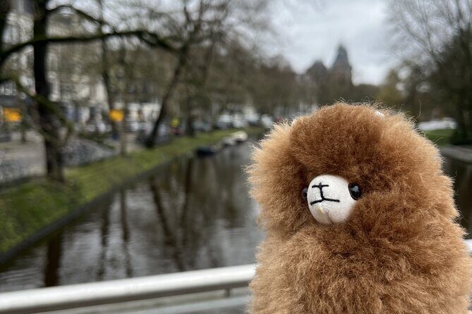 Amsterdam Private Walking & Tasting Tour - Who Should Consider This Tour?