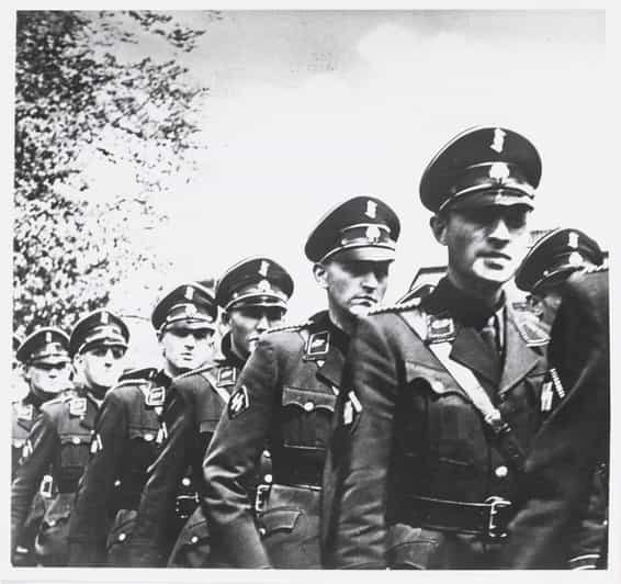 Amsterdam: Private World War Two History Walking Tour - A Detailed Look at the WWII Walking Tour in Amsterdam