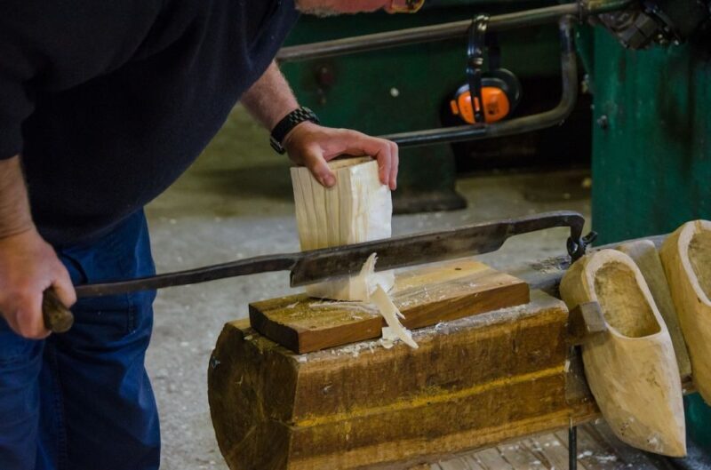 Amsterdam: Private Zaanse Schans Windmills and Volendam Trip - The Practical Side of This Tour