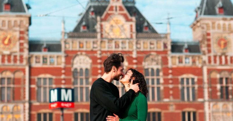 Amsterdam: Professional photoshoot at Centraal Station - Key Points