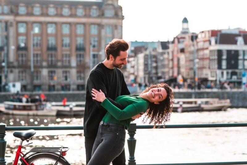 Amsterdam: Professional photoshoot at Centraal Station - FAQ