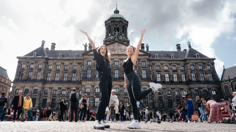 Amsterdam: Professional photoshoot at Dam Square. - What to Expect During Your Photoshoot