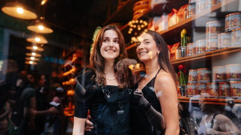 Amsterdam: Professional photoshoot at Dam Square. - Who Will Love This Experience