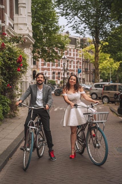Amsterdam: Professional Photoshoot at the Canals - Frequently Asked Questions