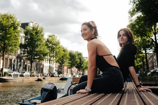 Amsterdam Professional Photoshoot at the Canals - An In-Depth Look at the Canal Photoshoot Experience