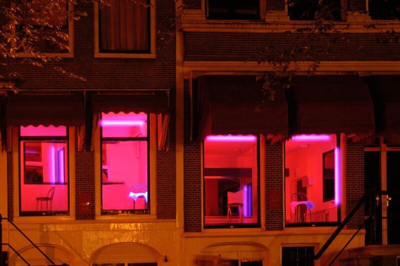 Amsterdam: Red Light District 1-hour Smartphone Audio Tour - Exploring the Red Light District with a Smartphone Audio Tour
