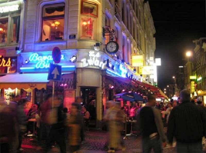 Amsterdam: Red Light District and Local Pub Tour - In-Depth Breakdown of the Tour Experience