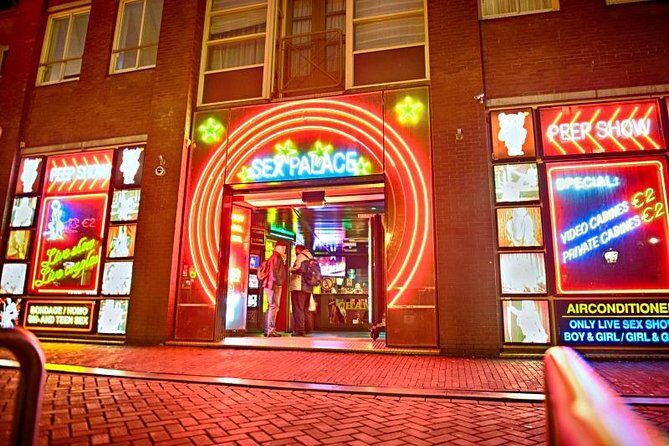 Amsterdam Red Light District group tour - Key Points