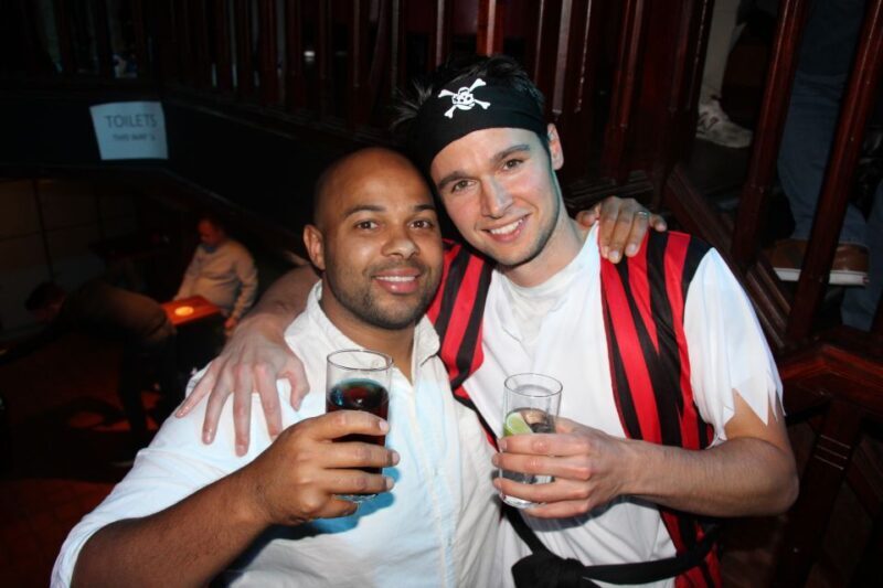 Amsterdam: Red-Light District Pub Crawl and Booze Boat Tour - What Makes This Tour Stand Out?