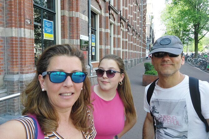 Amsterdam Red Light District Treasure: Self-Guided Tour & Quest - FAQs