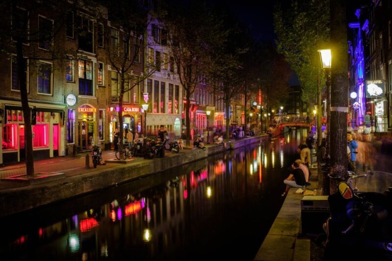 Amsterdam: Red Light District walking tour - Who Would Enjoy This Tour?