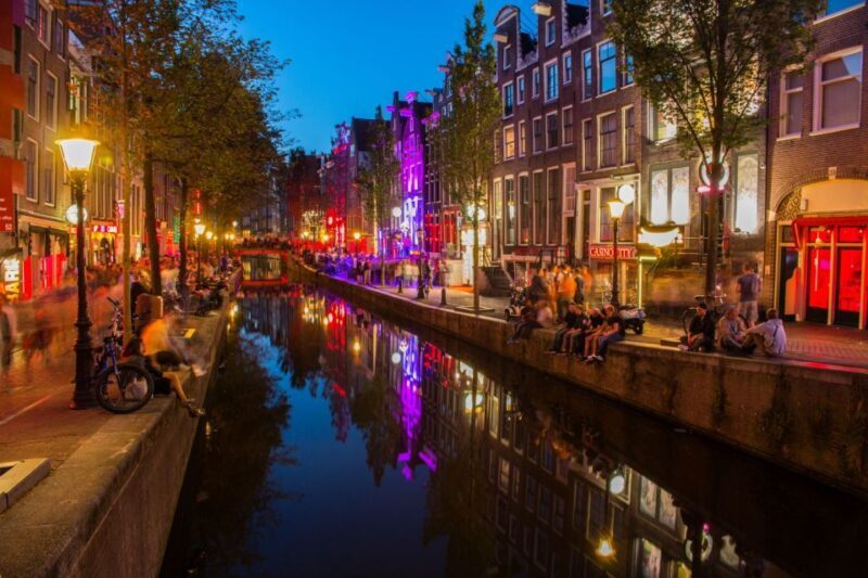 Amsterdam: Red Light District Walking Tour - What to Expect When You Join