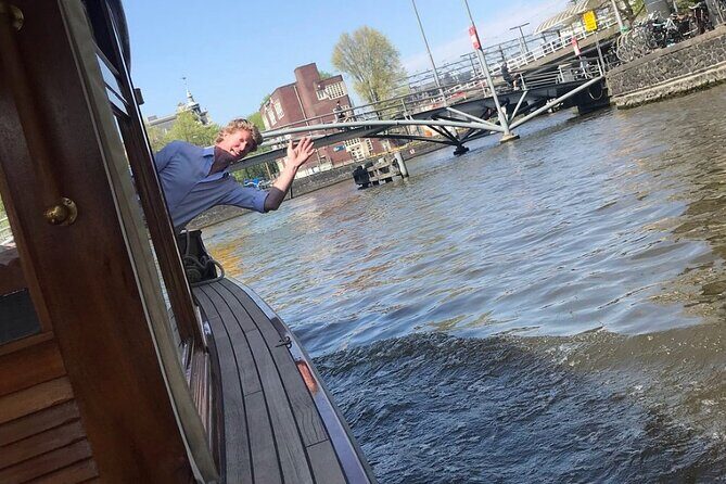 Amsterdam small-group canal cruise in 1920s saloon boat - Who Is This Tour Best For?