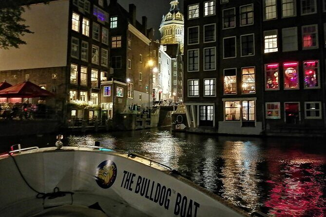 Amsterdam: The Bulldog Boat Smoke Cruise - An In-Depth Look at the Bulldog Boat Smoke Cruise