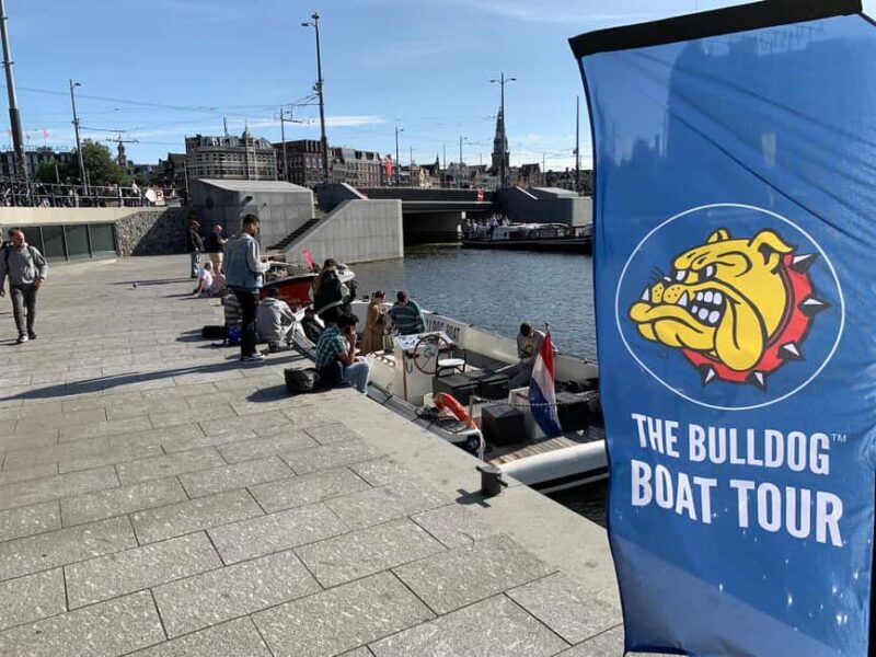 Amsterdam: The Bulldog Boat With 2 Drinks (420 Friendly) - An in-Depth Look at The Bulldog Boat Experience