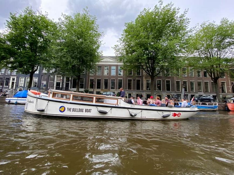 Amsterdam: The Bulldog Boat With 2 Drinks (420 Friendly) - FAQ
