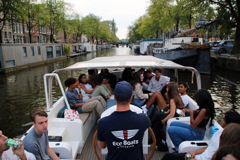 Amsterdam: The Newest Canal Cruise with Drink Option - Key Points