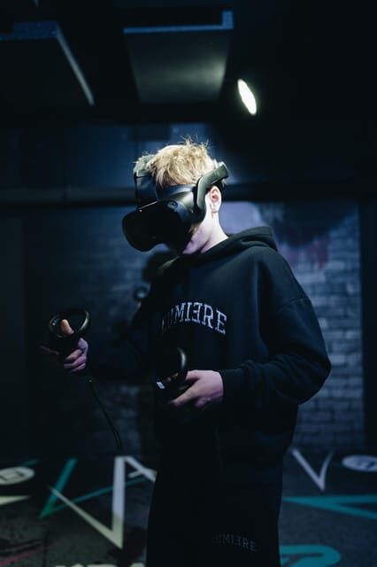 Amsterdam: VR Starter Pack with 6 Tokens - Who Will Love This?