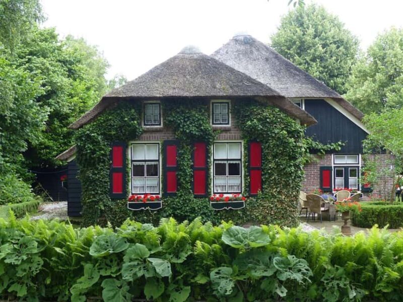 Amsterdam: Zaanse Schans and Giethoorn Guided Combo Tour - Frequently Asked Questions