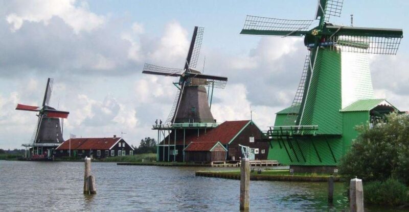 Amsterdam: Zaanse Schans Windmills Bike Tour with Guide - The Sum Up