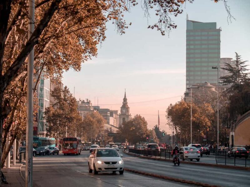 An Architect's Tour of Downtown Santiago - Key Points