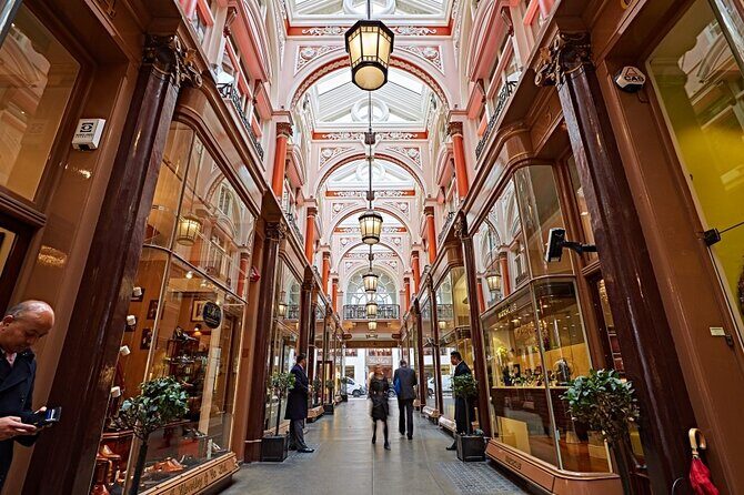 An Audio Guide of Oscar Wilde's Former London Haunts - Who Will Love This Tour?