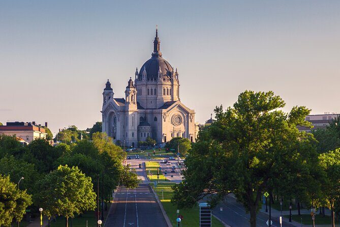 An Epic Gangster and Ghost Hunt in Saint Paul - Who Will Appreciate This Tour?