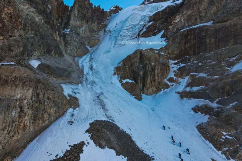 Ancash: Climbing the Nevado Huarapasca in 1 day - An In-Depth Look at the Nevado Huarapasca Climb