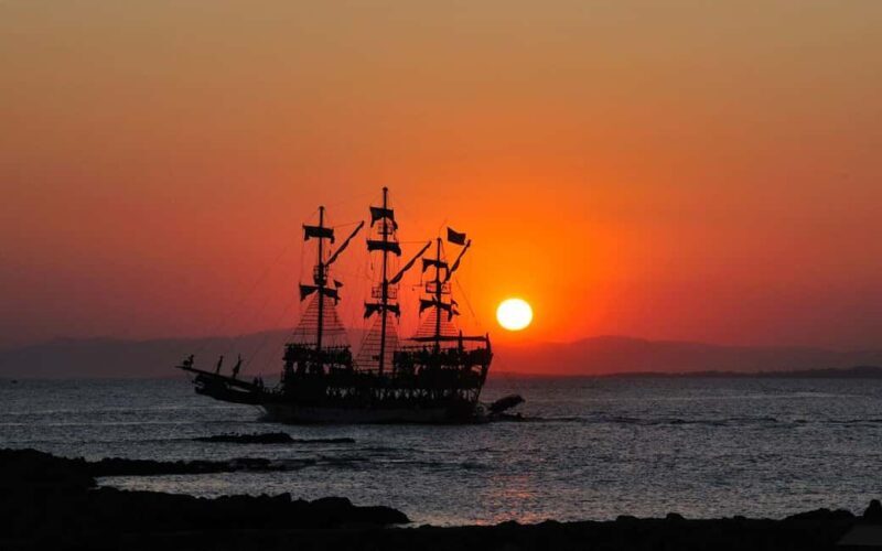 Ancient City or Dolphin observaton cruise in Side w/Lunch - A Detailed Look at the Experience