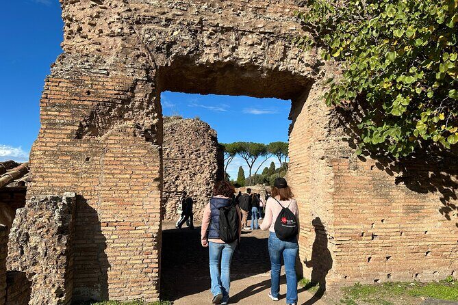 Ancient Rome Discovery: Colosseum, Forum, Palatine Guided Tour - Authentic Experiences and Authentic Guides