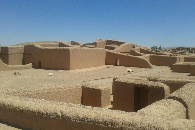 Ancient Route to Paquimé : Desert Mysticism and Living Art - A Comprehensive Look at the Ancient Route to Paquimé: Desert Mysticism and Living Art