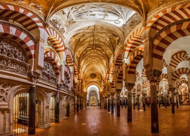 Andalusia and Valencia 6-Day Tour from Barcelona - Key Points