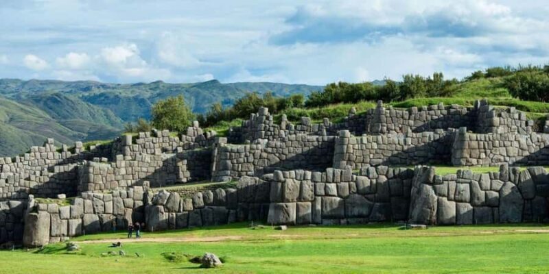 Andean Exploration: Sacsayhuaman with a Magical Waiting Time - Exploring Sacsayhuaman with a Magical Waiting Time: A Practical Review