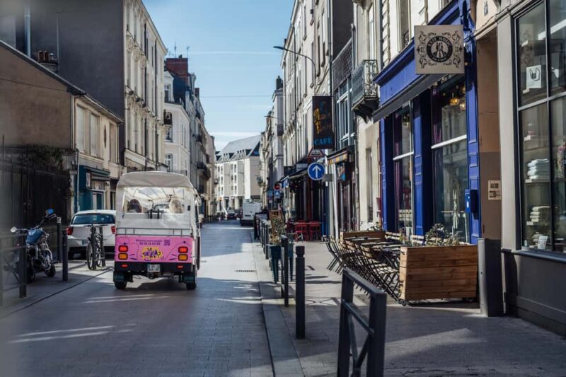 Angers: Street Art ride in an electric Tuk Tuk - Frequently Asked Questions (FAQs)
