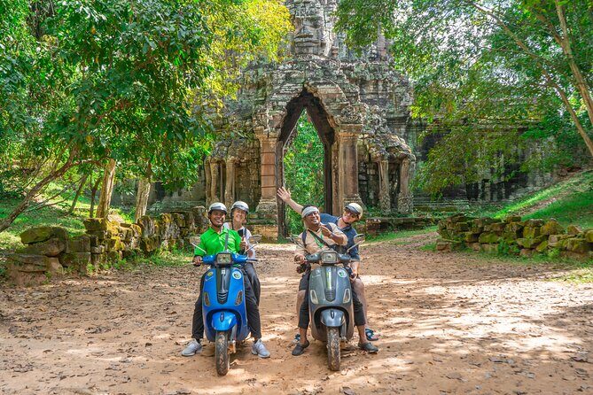 Angkor Adventure Vespa Tour - Inclusive local snacks & Lunch - A Closer Look at the Vespa Adventure Tour