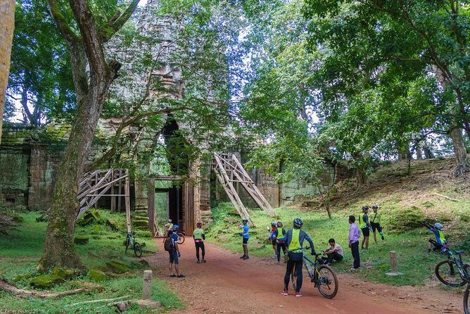 Angkor Region & Rainforest Bike Tour - Experience the Ancient Wonders and Verdant Rainforest on a Bike Tour in Siem Reap