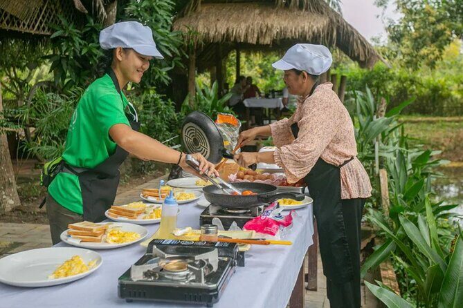 Angkor Sunrise Small Group Tour Inclusive Breakfast and lunch - Authenticity and Value
