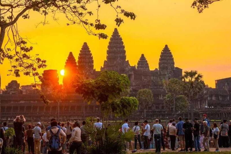 Angkor Wat 1 Day with Sunrise Combined tour with (Tuk Tuk) - What to Bring and Considerations