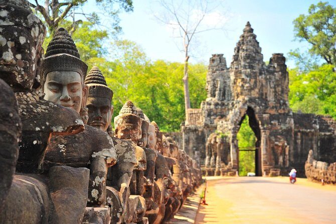 Angkor wat and Small group temples Full day tours - Who This Tour Is Perfect For